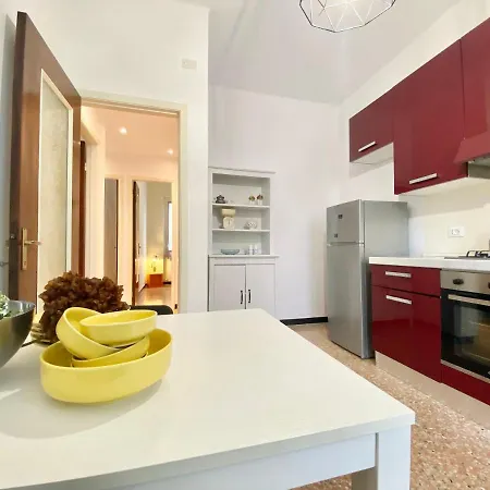 Apartment Casaviva-trilocale Con Giardino E Posteggio A